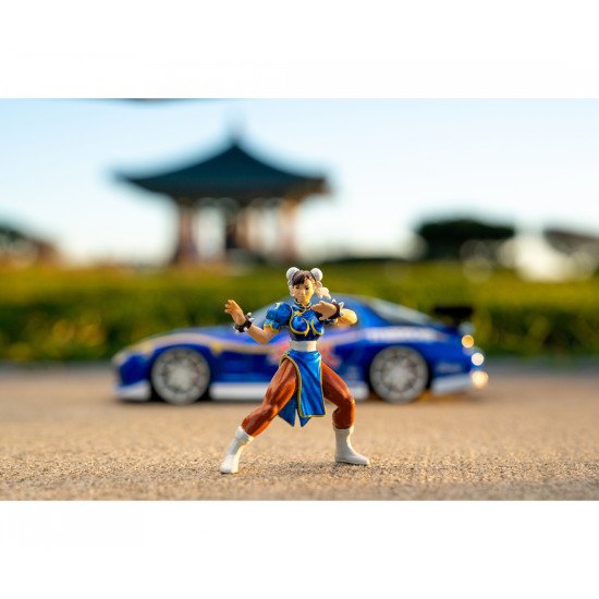 Jada Toys Street Fighter 1993 Mazda RX7 1:24