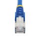 StarTech.com Câble Ethernet CAT6a 1m - Low Smoke Zero Halogen (LSZH) - 10 Gigabit 500MHz 100W PoE RJ45 S/FTP Cordon de Raccordement Réseau Snagless Bleu avec Décharge de Tension