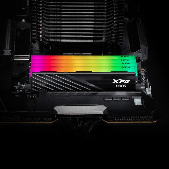 ADATA LANCER BLADE RGB module de mémoire 32 Go 2 x 16 Go DDR5 6000 MHz