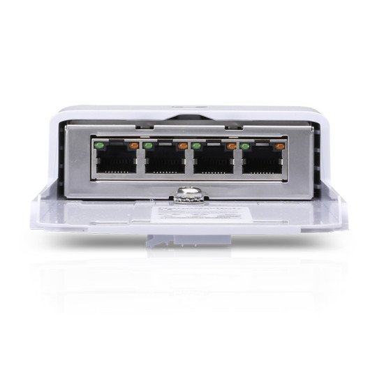 Ubiquiti Networks NanoSwitch Gigabit Ethernet (10/100/1000) Connexion Ethernet, supportant l'alimentation via ce port (PoE) Blanc