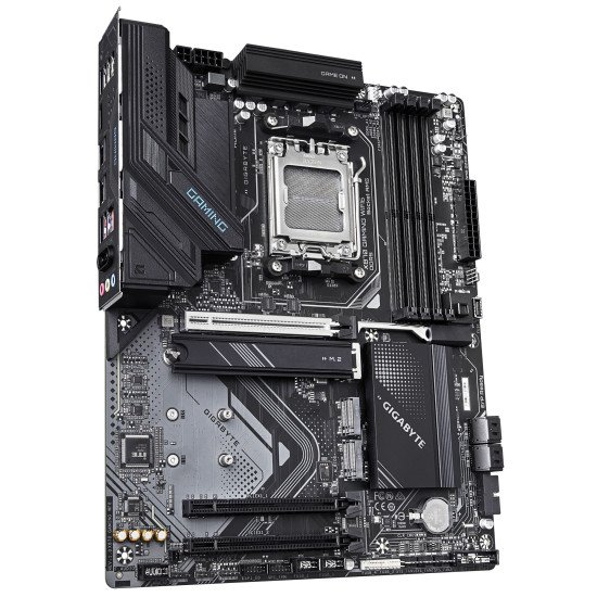 GIGABYTE X870 GAMING WIFI6 Carte Mère - Prend en charge les processeurs AMD Ryzen 9000, 8+2+2 phases VRM, jusqu'à 8000MHz DDR5 (OC), 1xPCIe 5.0 + 2xPCIe 4.0, Wi-Fi 6, LAN 2,5GbE, USB 4