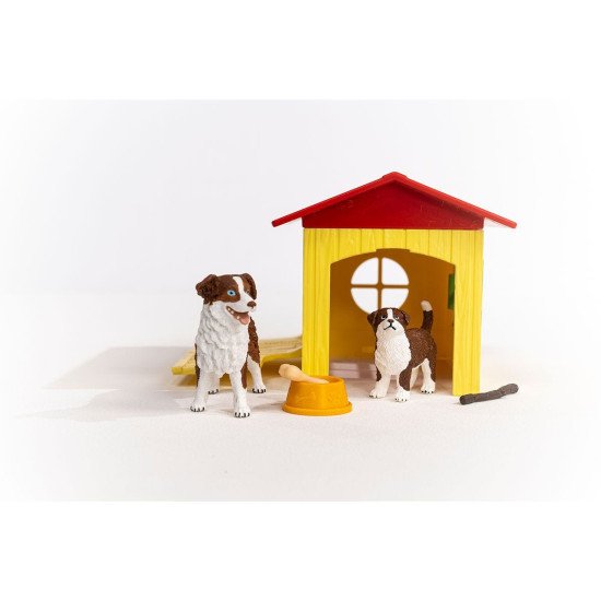 schleich Friendly Dog House