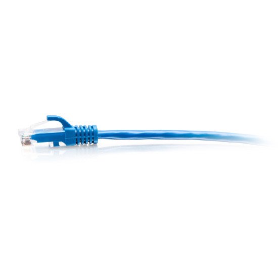 C2G Câble de raccordement Ethernet fin Cat6a non blindé (UTP) avec protection anti-accrochage de 1,8 m - Bleu