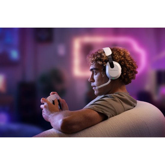 Turtle Beach Casque gaming amplifié multiplateforme sans fil Stealth 600 pour PS5, PS4, PC, Nintendo Switch et mobile - Bluetooth, 80 heures de batterie, microphone antibruit désactivable par basculement et écouteurs de 50 mm - Blanc