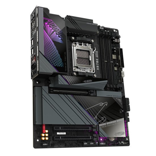 GIGABYTE Carte mère X870E AORUS MASTER - Prend en charge les processeurs AMD Ryzen 9000, VRM numérique 16+2+2 phases, jusqu'à 8200MHz DDR5 (OC), 4xPCIe 5.0 + 4xM.2, Wi-Fi 7, LAN 5GbE, USB 3.2 Gen 2x2